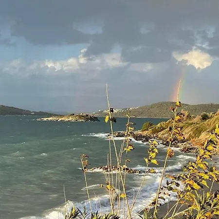 Vilă Love Beach Villa *