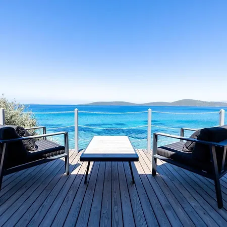 Vilă Love Beach Villa *