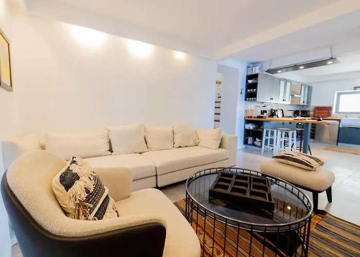 Love Beach Villa Willa