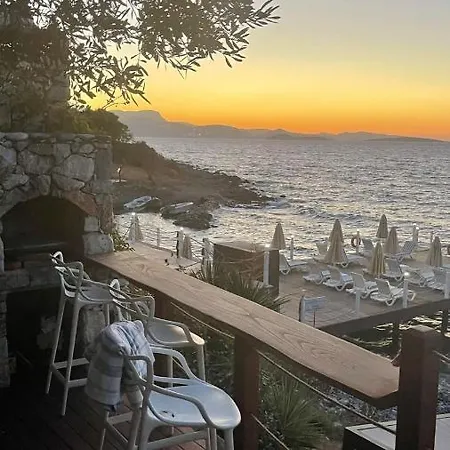 Love Beach Villa * Αλικαρνασσός