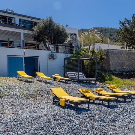 Love Beach Villa