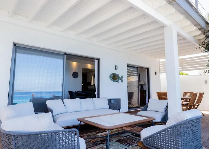 Love Beach Villa בודרום