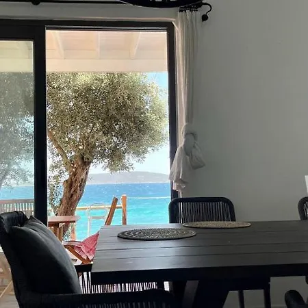 Love Beach Villa فيلة